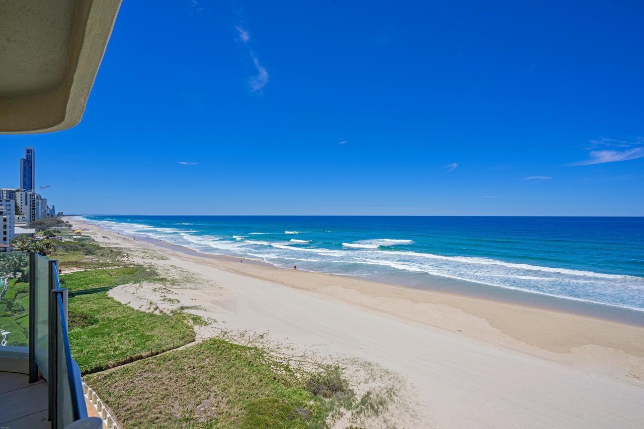 Dorchester On The Beach Gold Coast Exterior photo